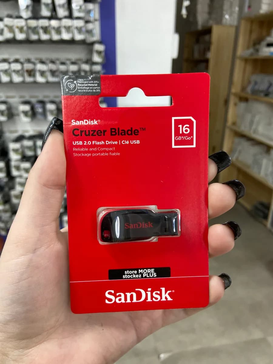 Pendrive 16 GB